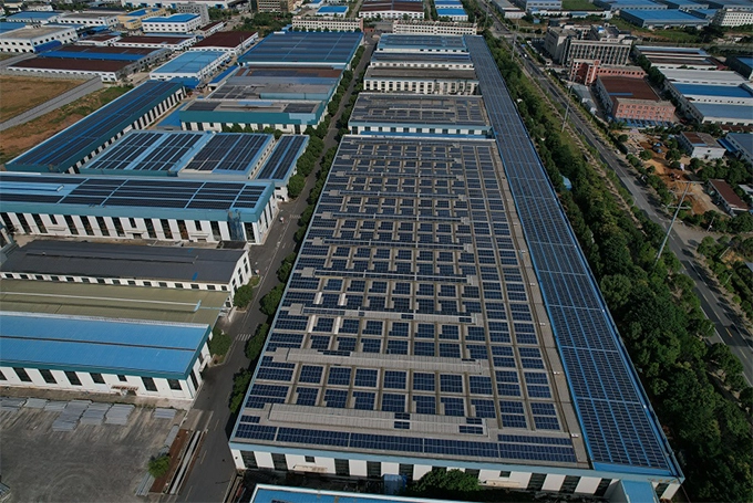 solar panels on commercial rooftops