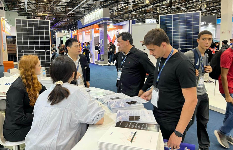 Huasun_Showcased_High-Efficiency_HJT_Technology_and_Products_at_Intersolar_South_America_2023-2.jpg